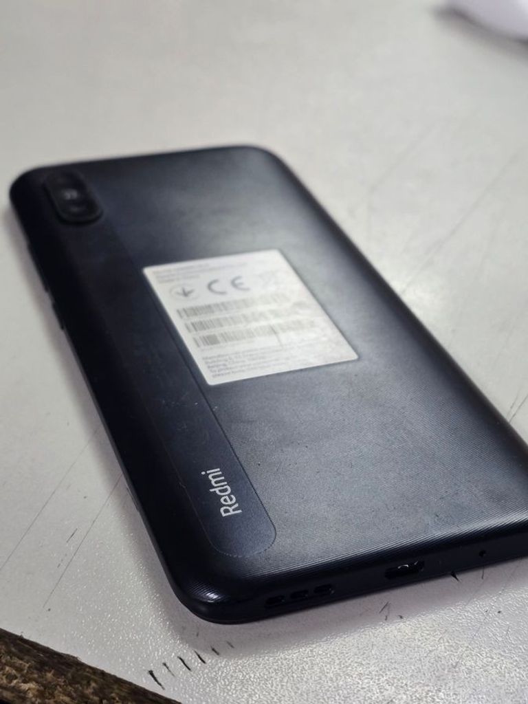 Дешево Xiaomi redmi 9a 2/32gb з ломбарду