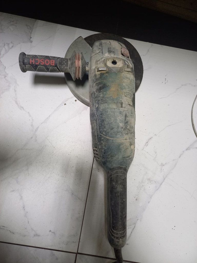 Дешево Bosch gws 24-230 p з ломбарду