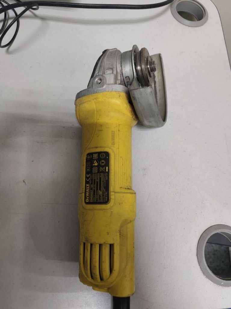 Оголошення Dewalt DWE4057 Б/У