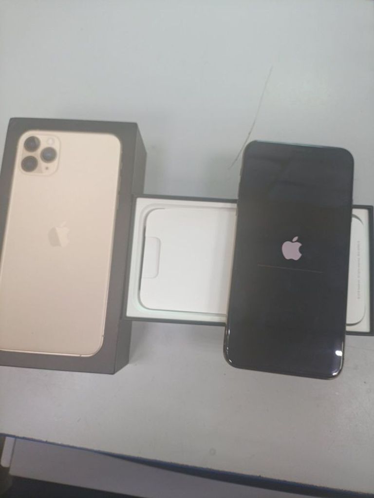 Дешево Apple iphone 11 pro max 256gb з ломбарду