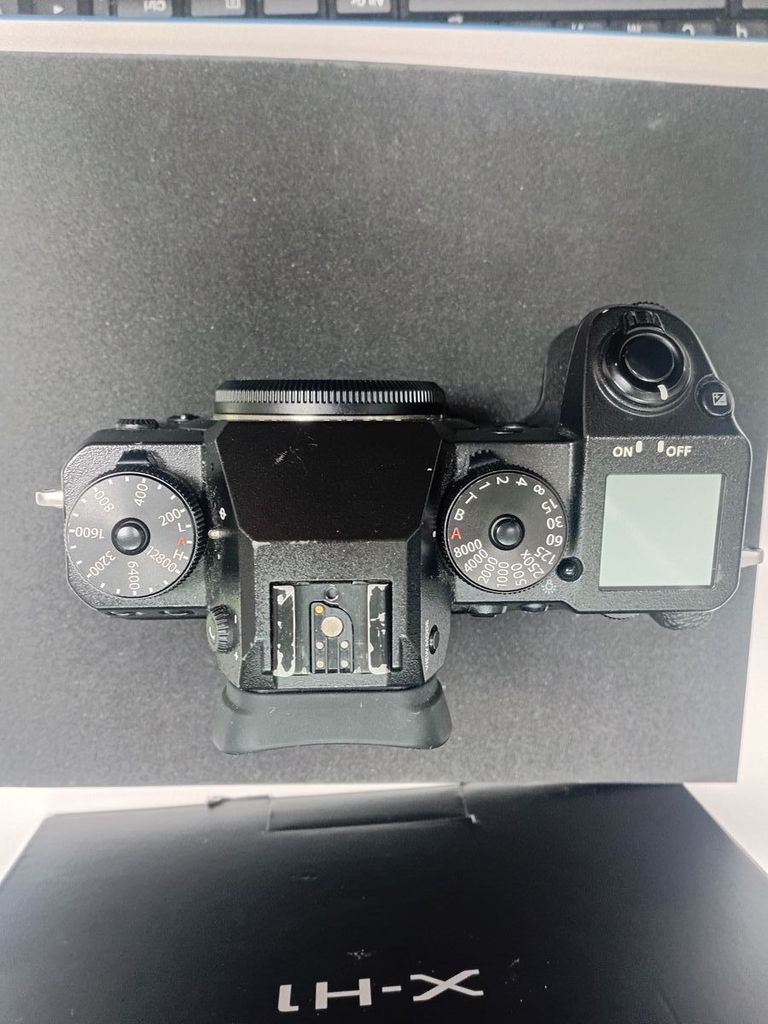 Дешево Fujifilm X-H1 + VPB-XH1 з ломбарду