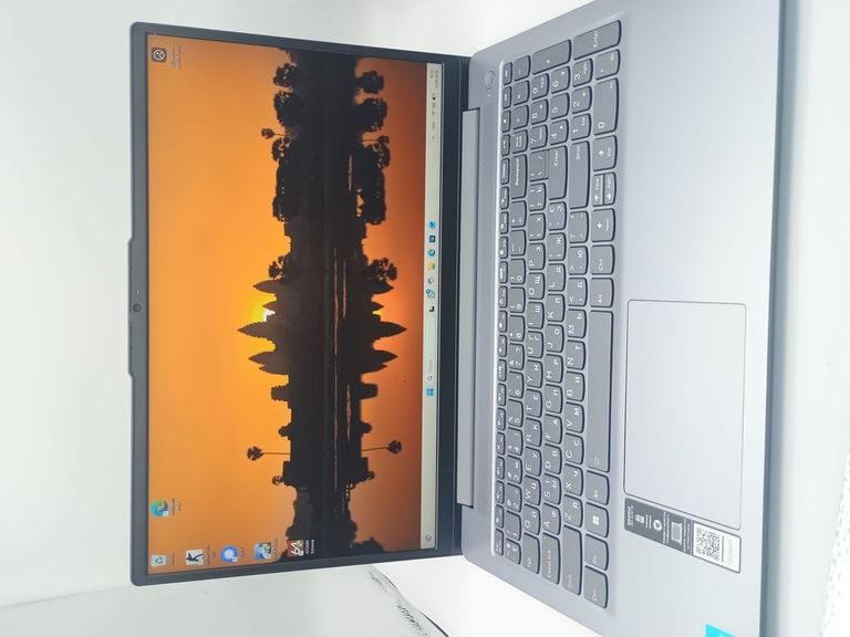 Купити Lenovo 15/core i5-13420h ddr5/16gb ddr5/ssd 512 gb/*інтегрована Б/У