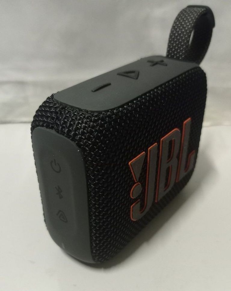 Купить Jbl go 4 Б/У