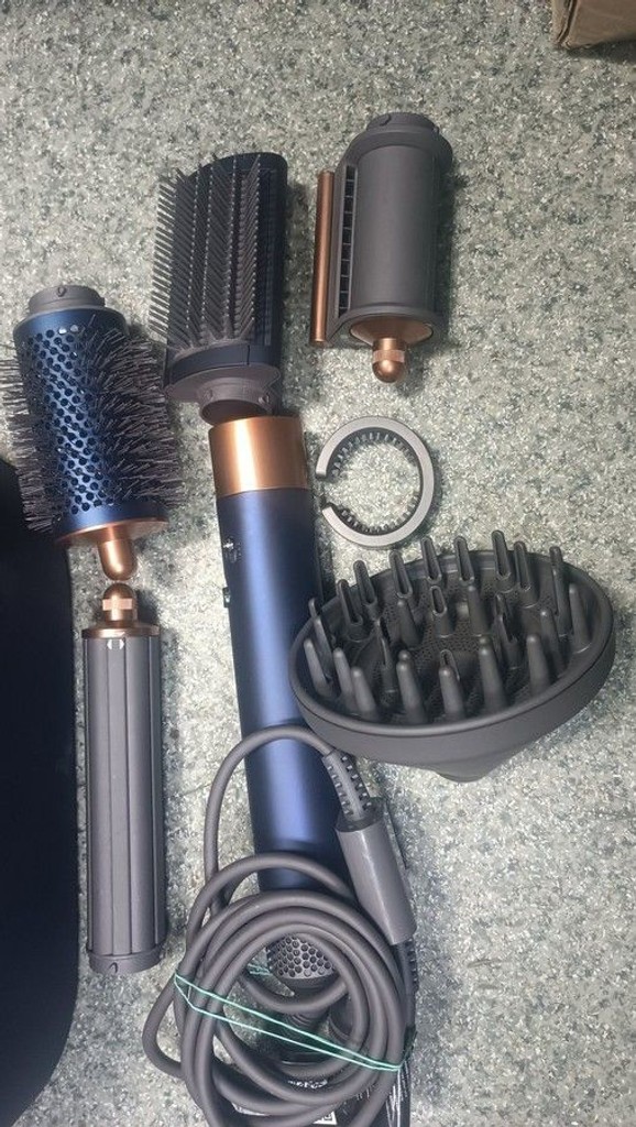 Купити Dyson hs05 Б/У