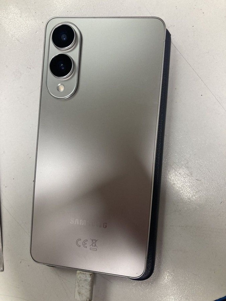 Дешиво Samsung galaxy s25 edge 12/256gb с ломбарда