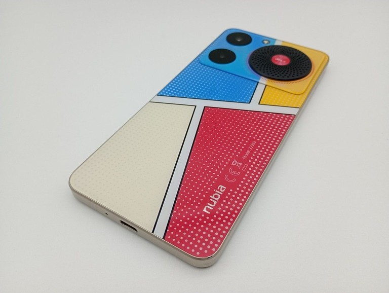 Дешево Zte Nubia Music 4/128GB POP Art з ломбарду