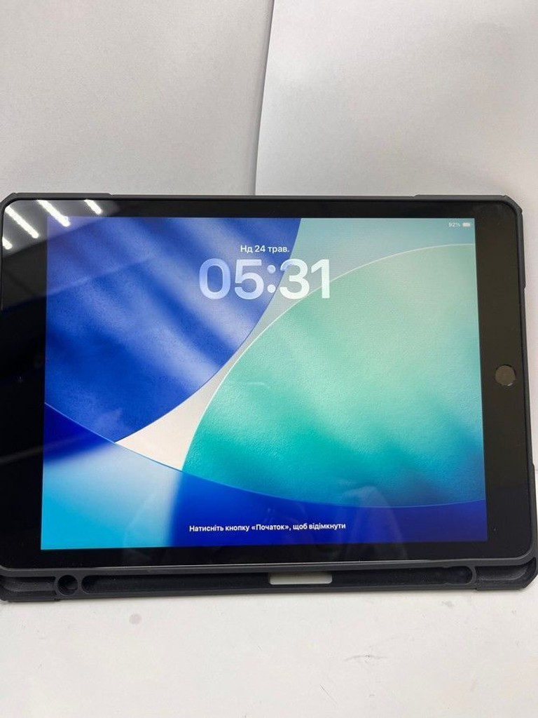 Купити Apple ipad 10.2 2021 wi-fi 64gb Б/У