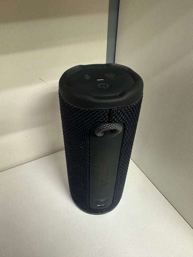 Дешево Jbl GRIP Black (JBLGRIPBLK) з ломбарду