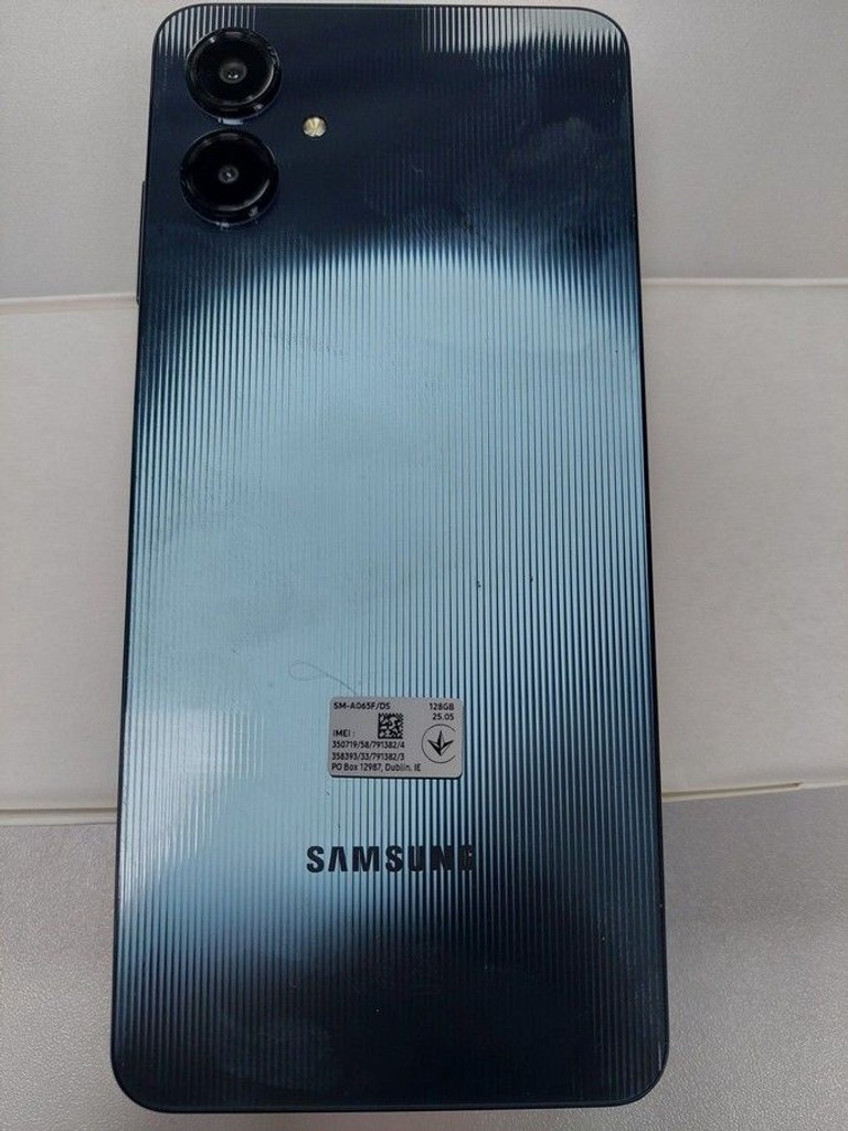 Дешево Samsung galaxy a06 4/128gb з ломбарду