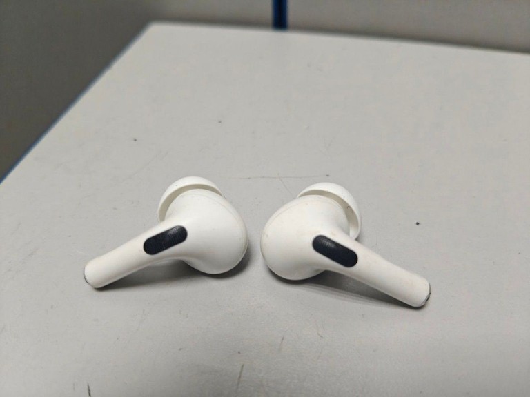Розпродаж Apple AirPods Pro (MWP22), продавець Техноскарб