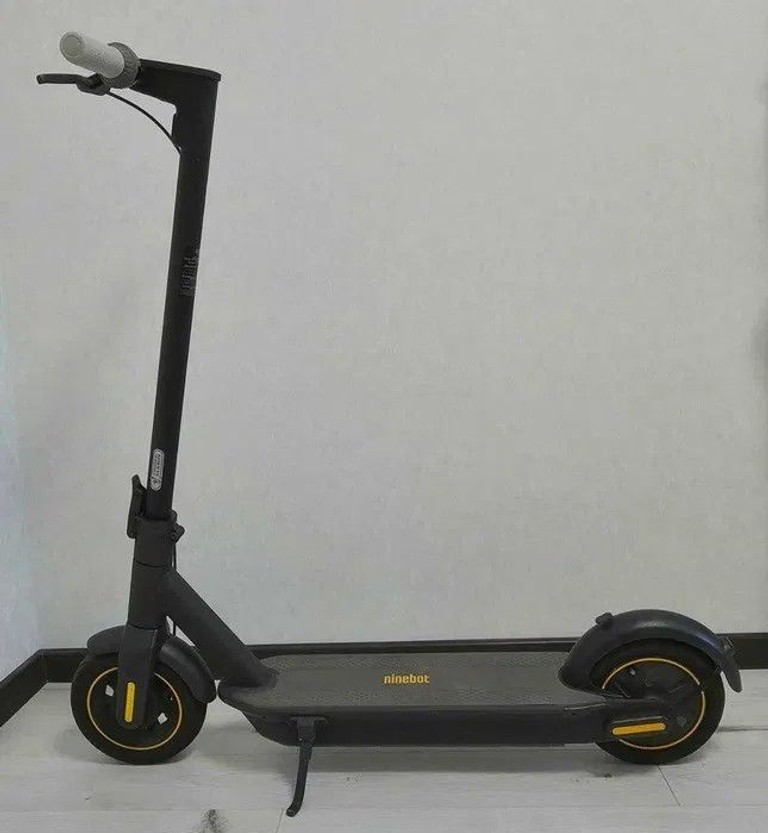 Купити Ninebot by Segway MAX G30 (40.30.0000.00) Б/У