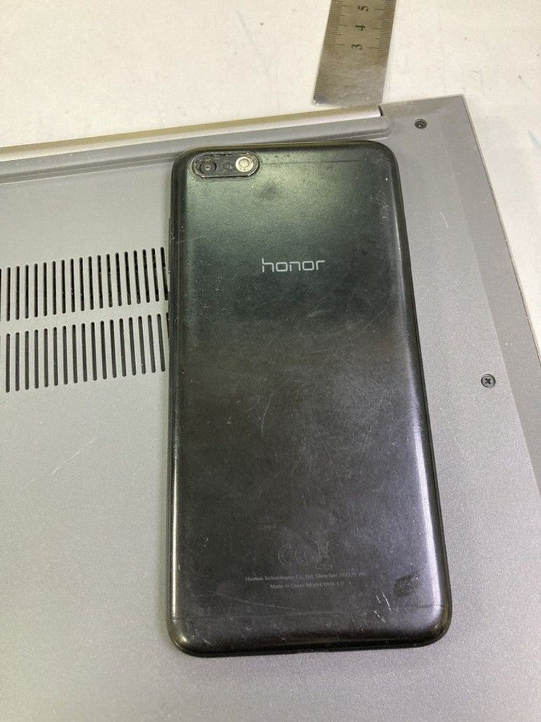 Дешево Huawei honor 7a 2/16gb з ломбарду