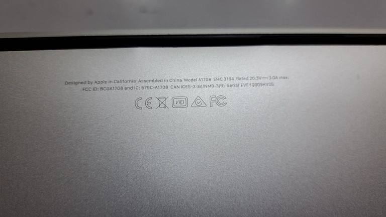 Дешиво Apple macbook pro a1708 13,3" core i7 2,5ghz/ram16gb/ssd256gb/intel iris plus graphics 640 с ломбарда