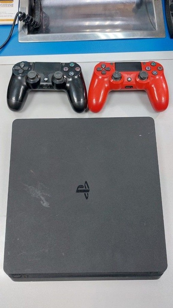 Купить Sony playstation 4 1tb (2 джойстика) Б/У