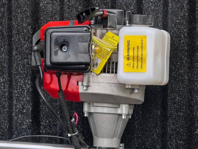 Motor 2.3 к.с., 52 см³, 2-тактний, водяне охолодження, довгий вал, CDI. Новий. Код:null. Зображення 9
