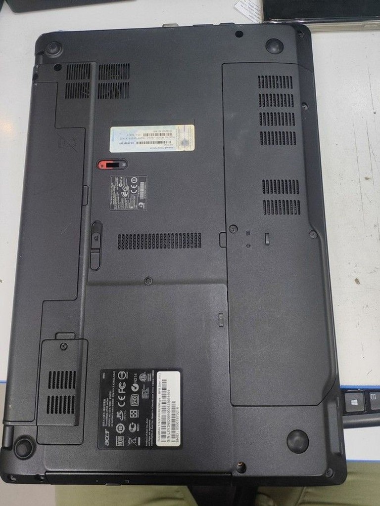 Объявление Acer 15/pentium p6200 ddr3/4gb ddr3/hdd 320 gb/ssd *відсутній/*інтегрована Б/У