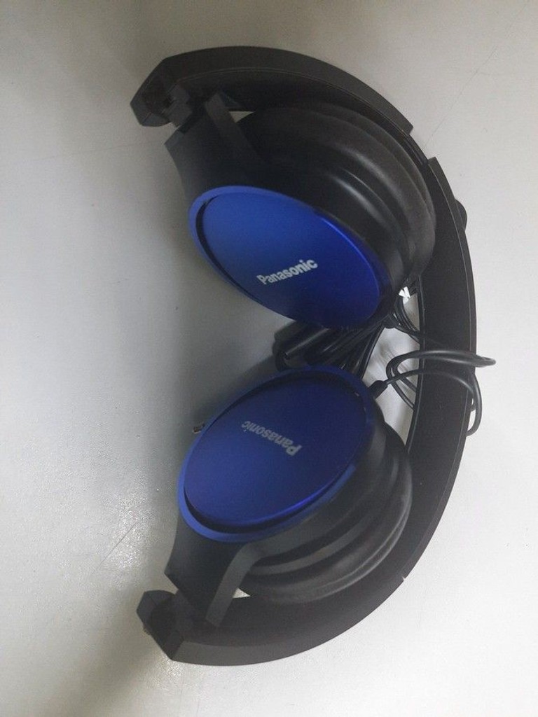 Дешево Panasonic rp-hf300 з ломбарду