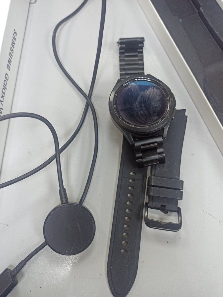 Дешево Samsung galaxy watch4 classic 46mm lte з ломбарду