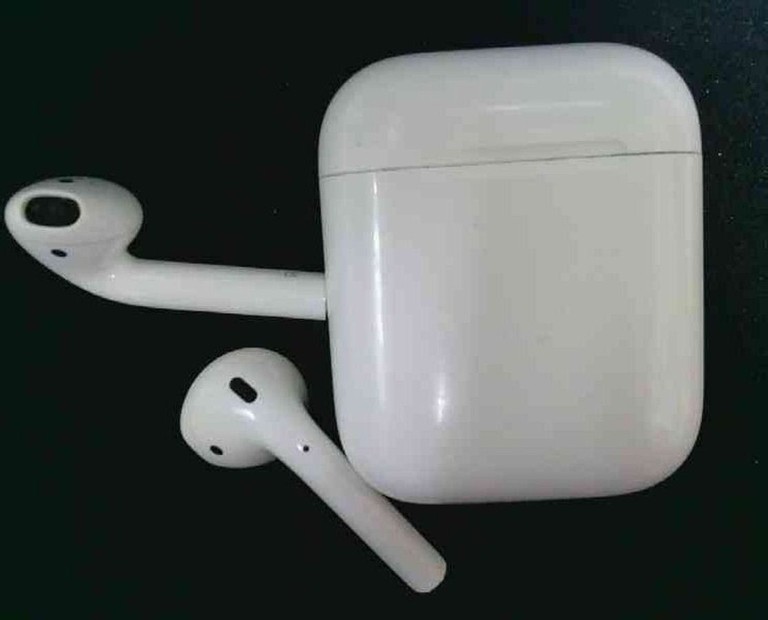 Оголошення Apple airpods 2nd generation a1602, a2031, a2032 Б/У