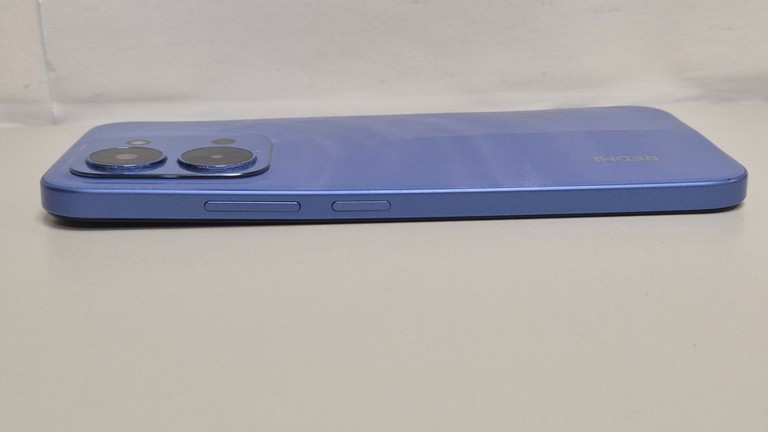 Дешиво Xiaomi Redmi 15C 5G 4/128GB Midnight Black с ломбарда