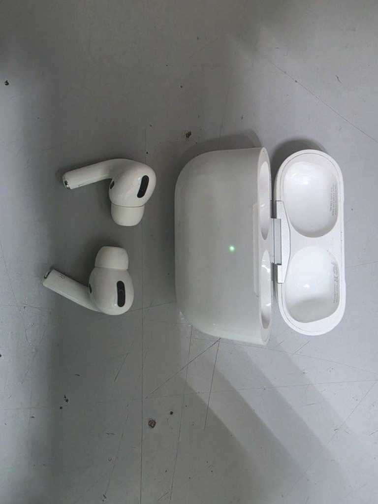 Дешево Apple AirPods Pro (MWP22) з ломбарду