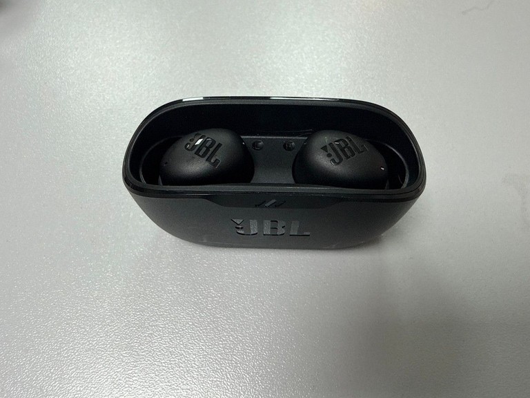Дешиво Jbl wave buds 2 с ломбарда