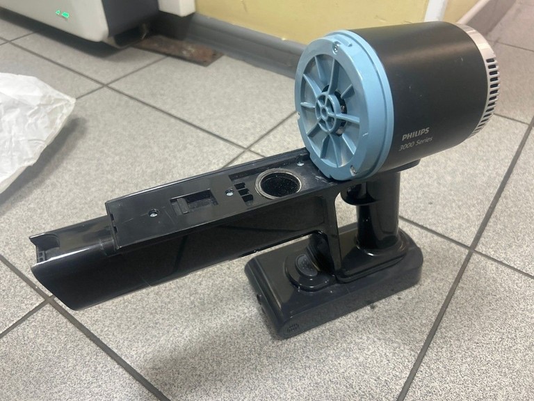Дешиво Philips 3000 Series XC3031/01 с ломбарда
