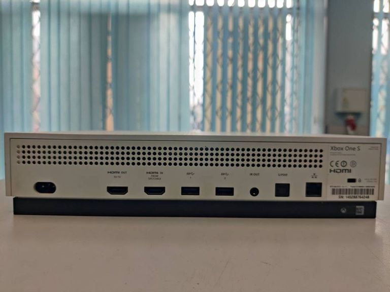 Дешиво Xbox360 one s 500gb с ломбарда