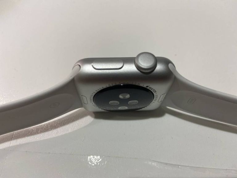 Apple watch series 3 38mm aluminum case