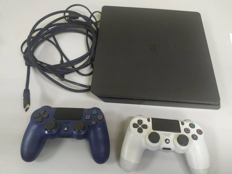 Sony ps 4 slim cuh-2216a 500gb