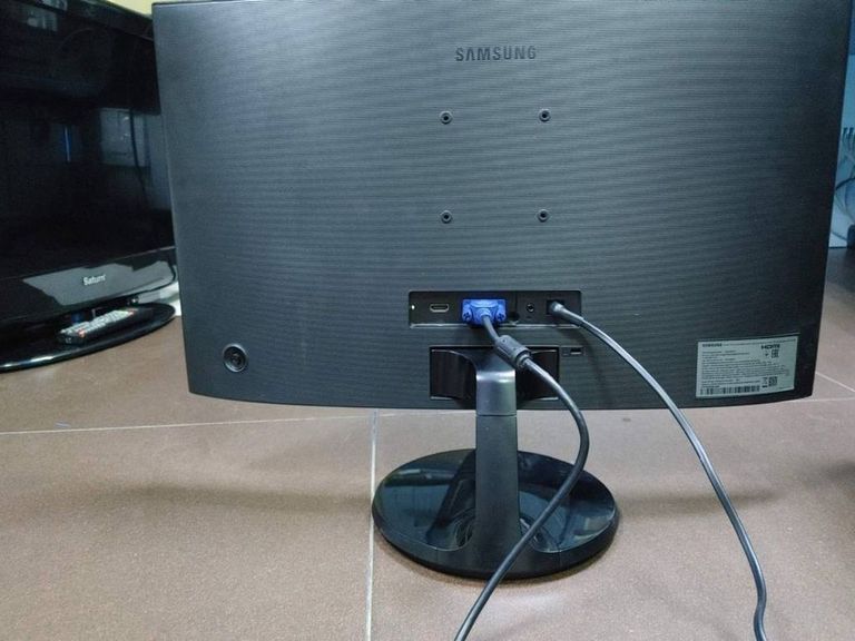 Оголошення Samsung c24f390f Б/У