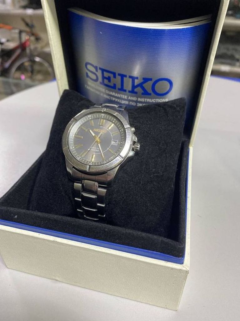 Seiko 5m62-0da0