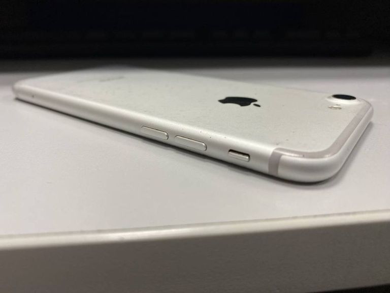 Apple iphone 7 32gb Код:01-19323151. Изображение 5