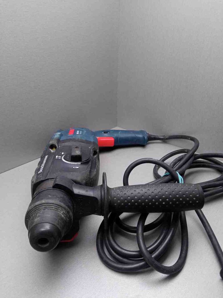 Дешево Bosch gbh 2-24 d 790вт з ломбарду