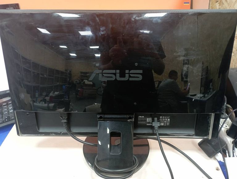 ASUS VE247H