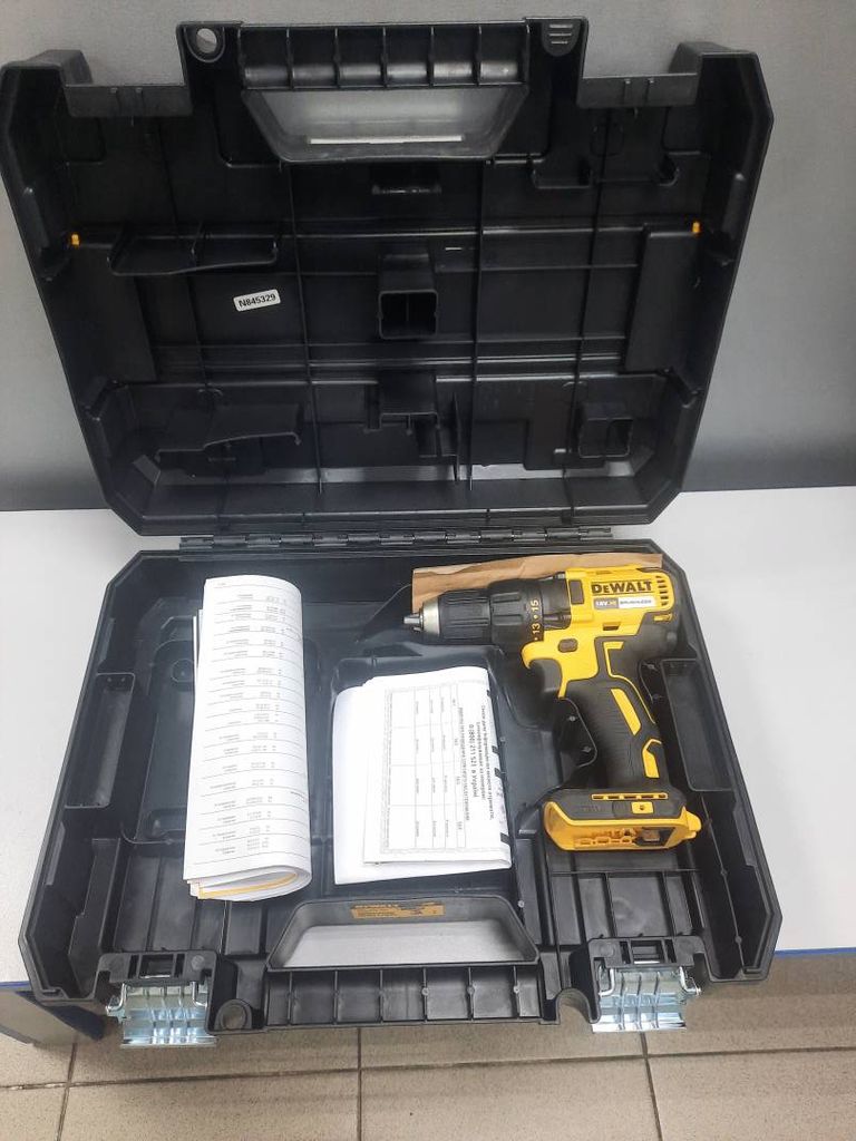 DeWALT DCD777L2T_1