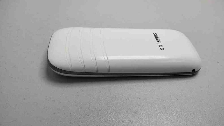 Samsung e1200i