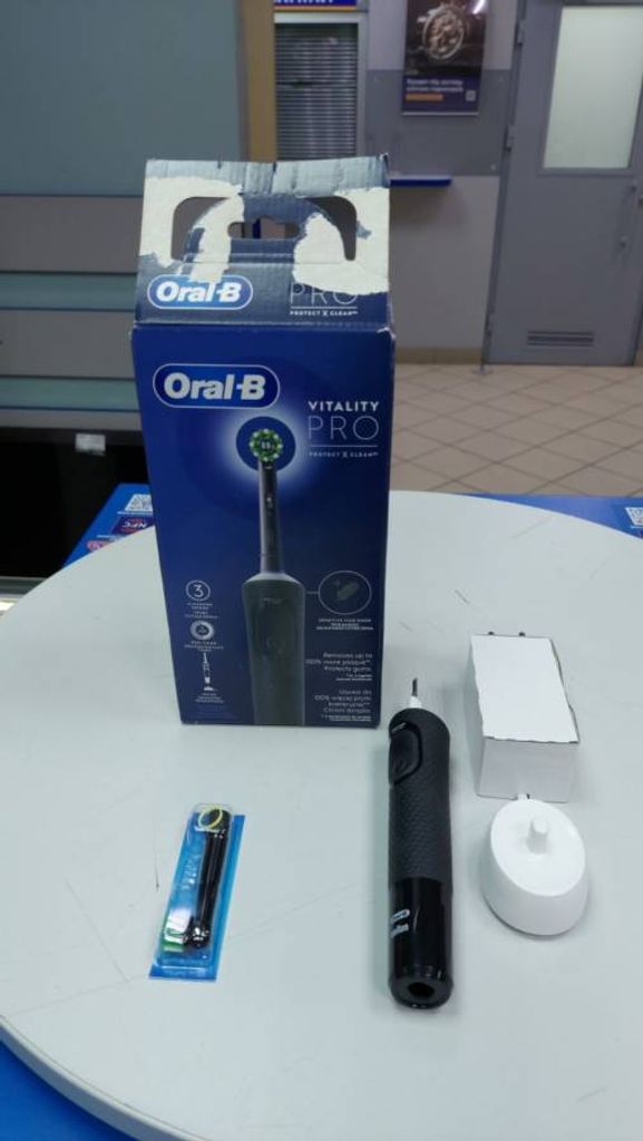 Купить Oral-B vitality pro protect x clean Б/У