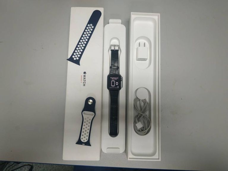 Apple watch series 3 38mm aluminum case