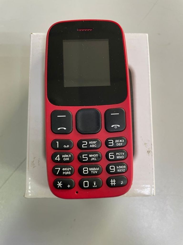 Купить Nomi i144c Б/У