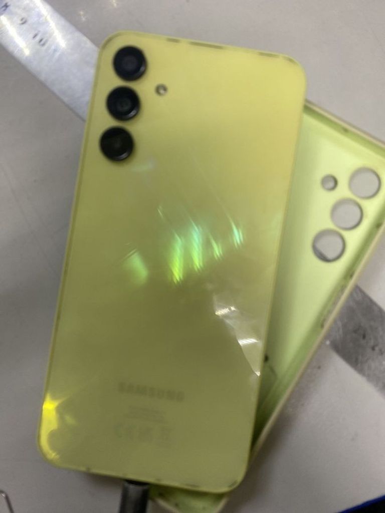 Оголошення Samsung galaxy a15 4/128gb Б/У