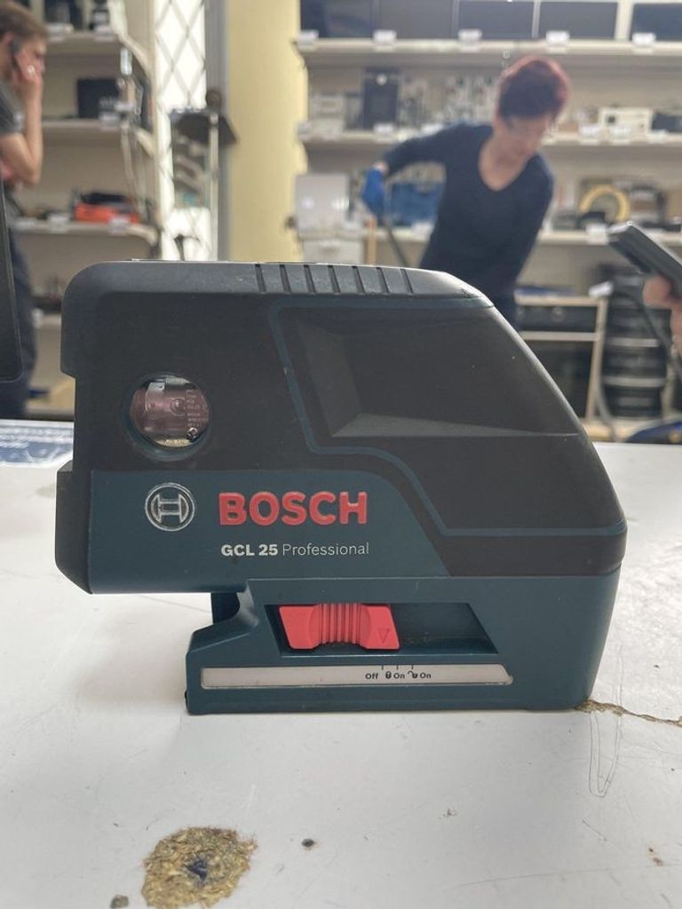 Дешево Bosch GCL 25 Professional (0601066B00) з ломбарду