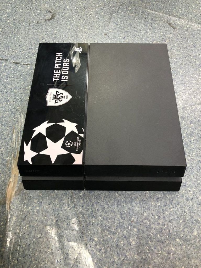 Дешево Sony playstation 4 500gb з ломбарду