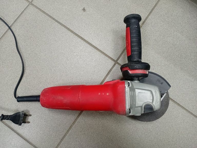 Оголошення Milwaukee AGV 10-125 EK (4933451222) Б/У