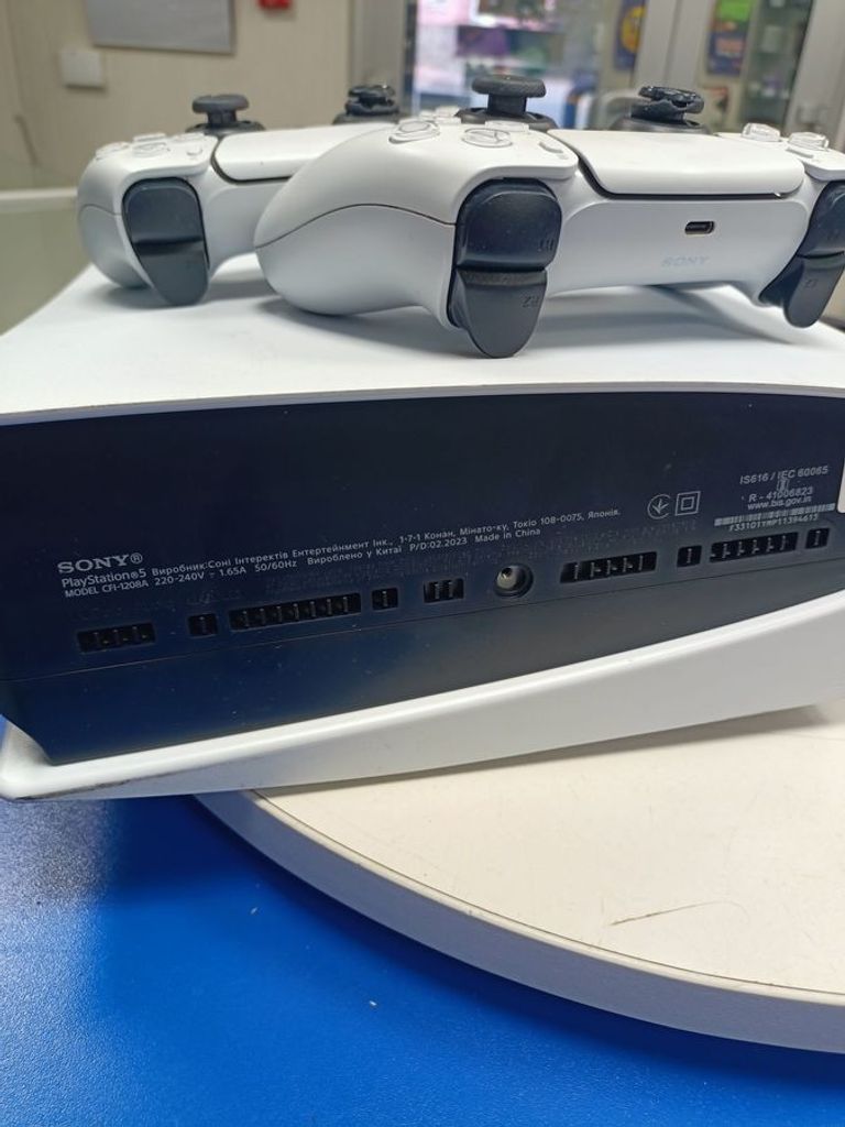 Купити Sony PlayStation 5 Digital Edition 825GB Б/У