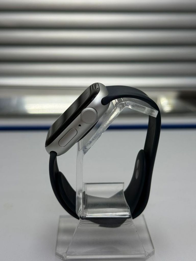 Apple watch se 2 gps 40mm aluminum case with sport Код:01-200586363. Зображення 8