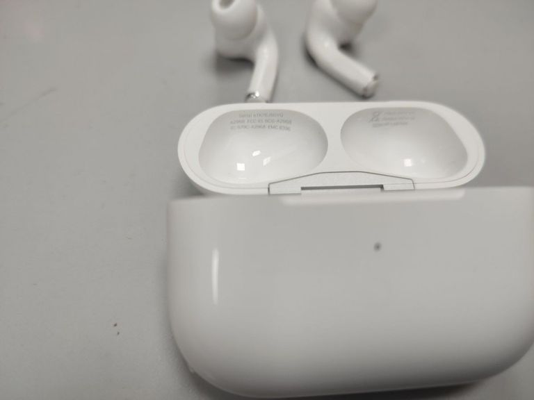 Объявление Apple airpods pro 2nd generation with magsafe charging case usb-c Б/У