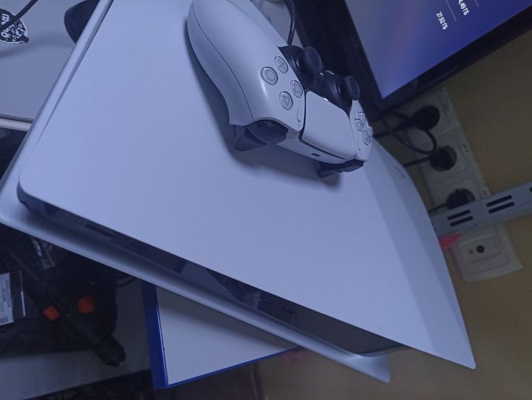 Купить Sony PlayStation 5 825GB Б/У
