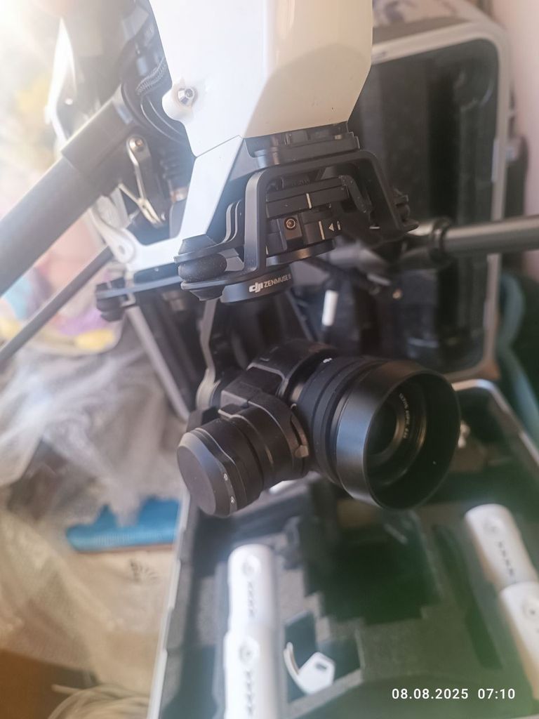 Дешиво DJI Inspire 1 (Dual Remote) с ломбарда