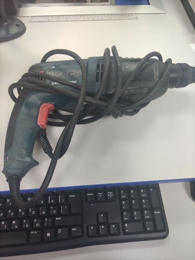 Дешево Bosch GBH 2-26 DRE (0615990L43) з ломбарду